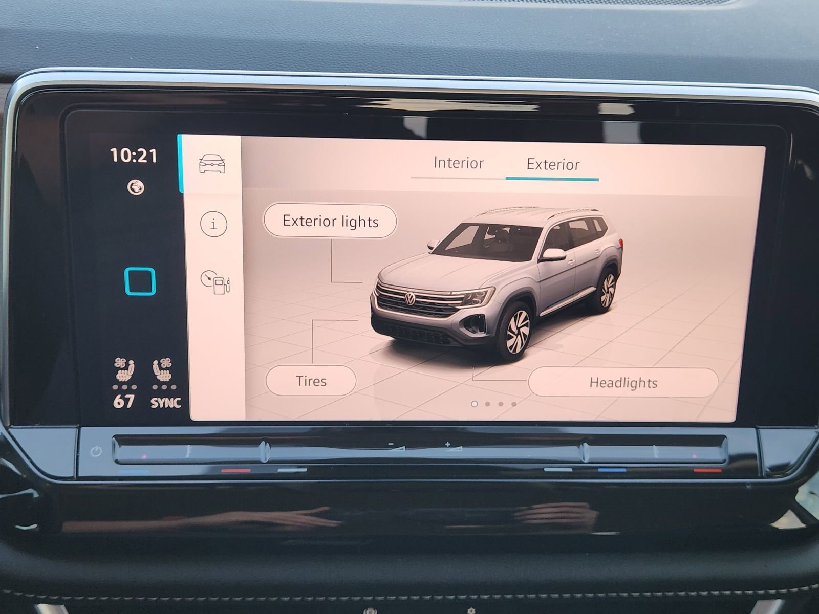 Used 2024 Volkswagen Atlas SE image 17