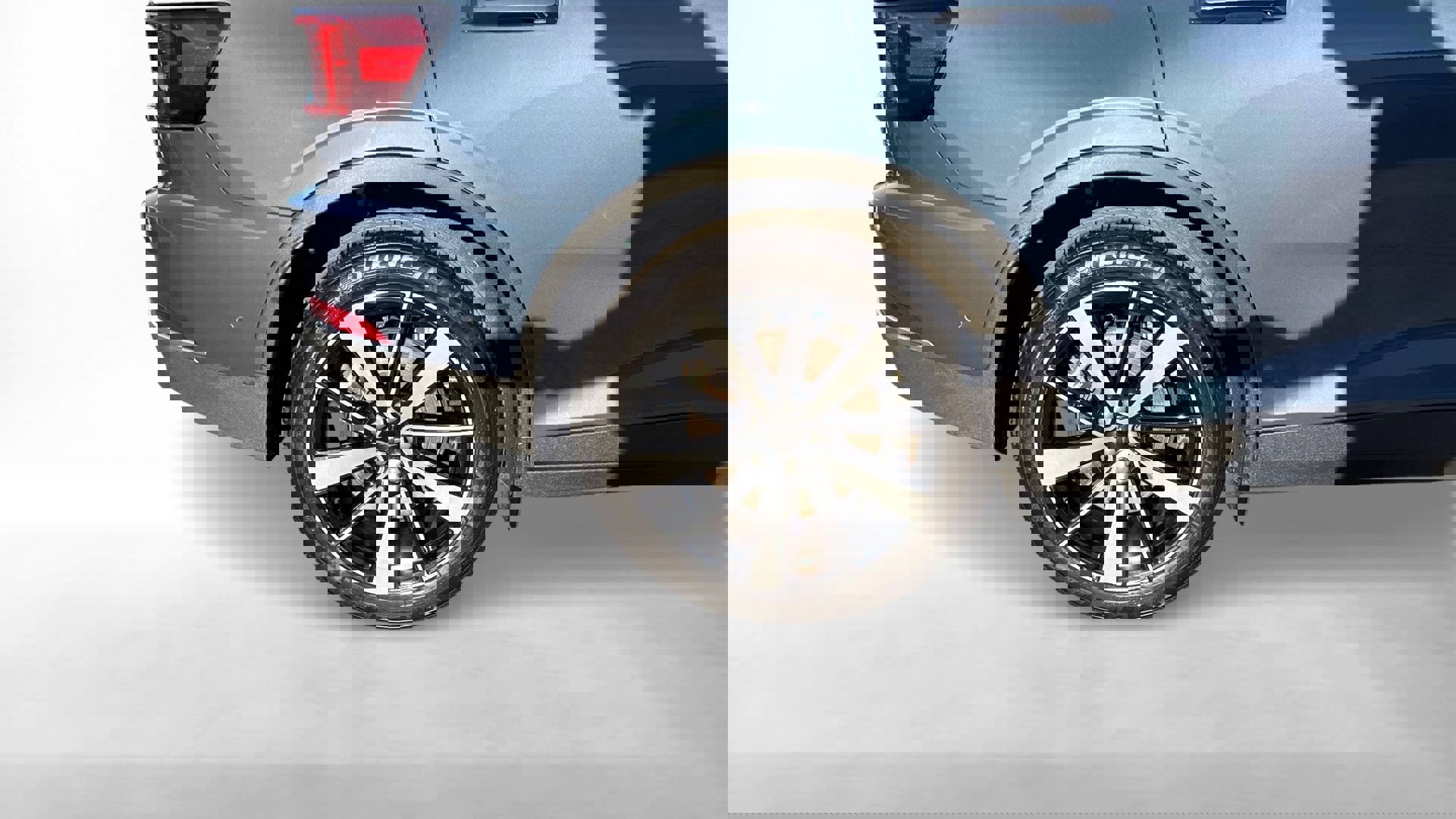 Used 2022 Polestar Polestar 2 w/ Plus Package image 23