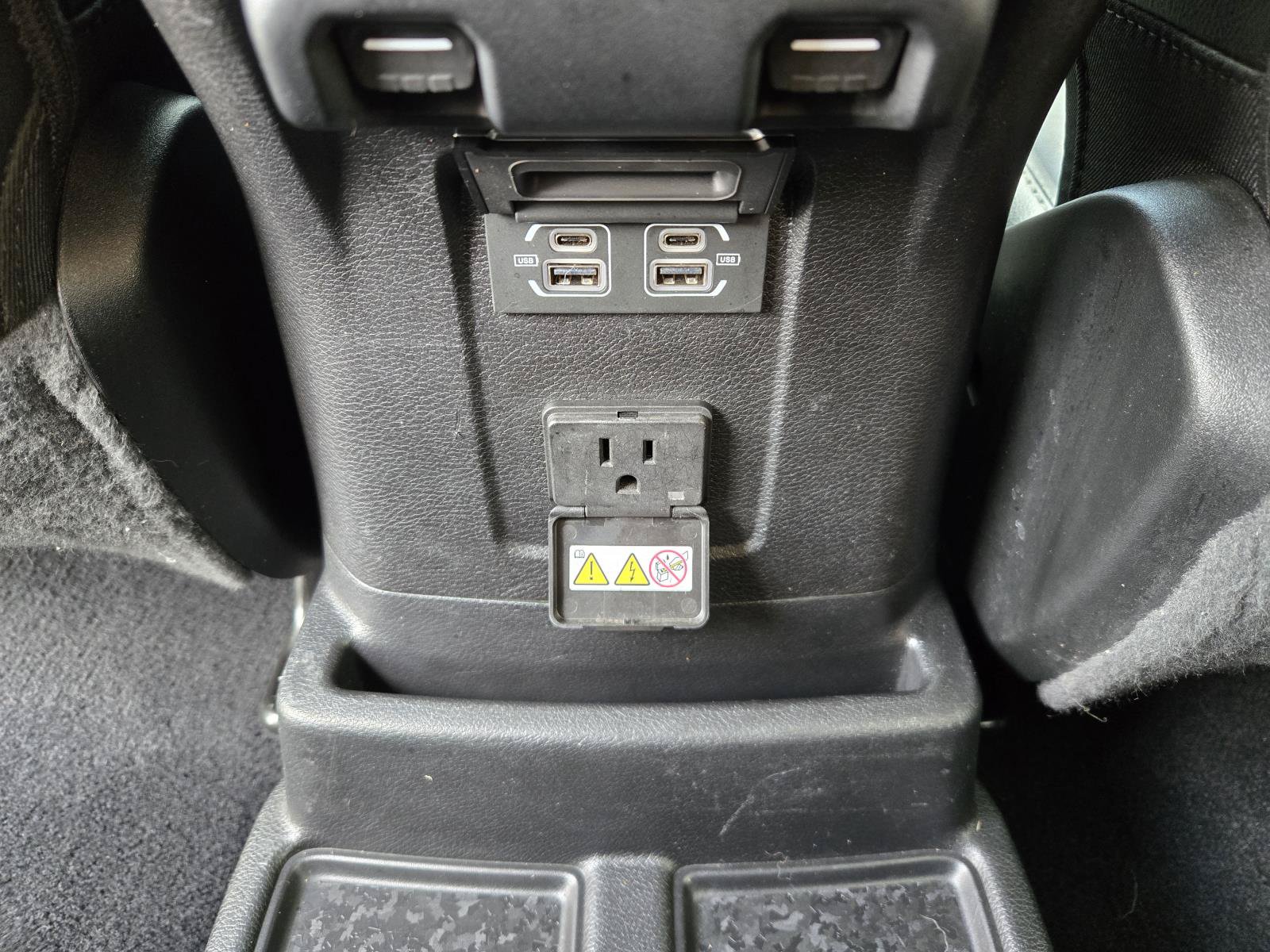 Used 2021 Jeep Wrangler Unlimited Sahara AWD/4WD image 30