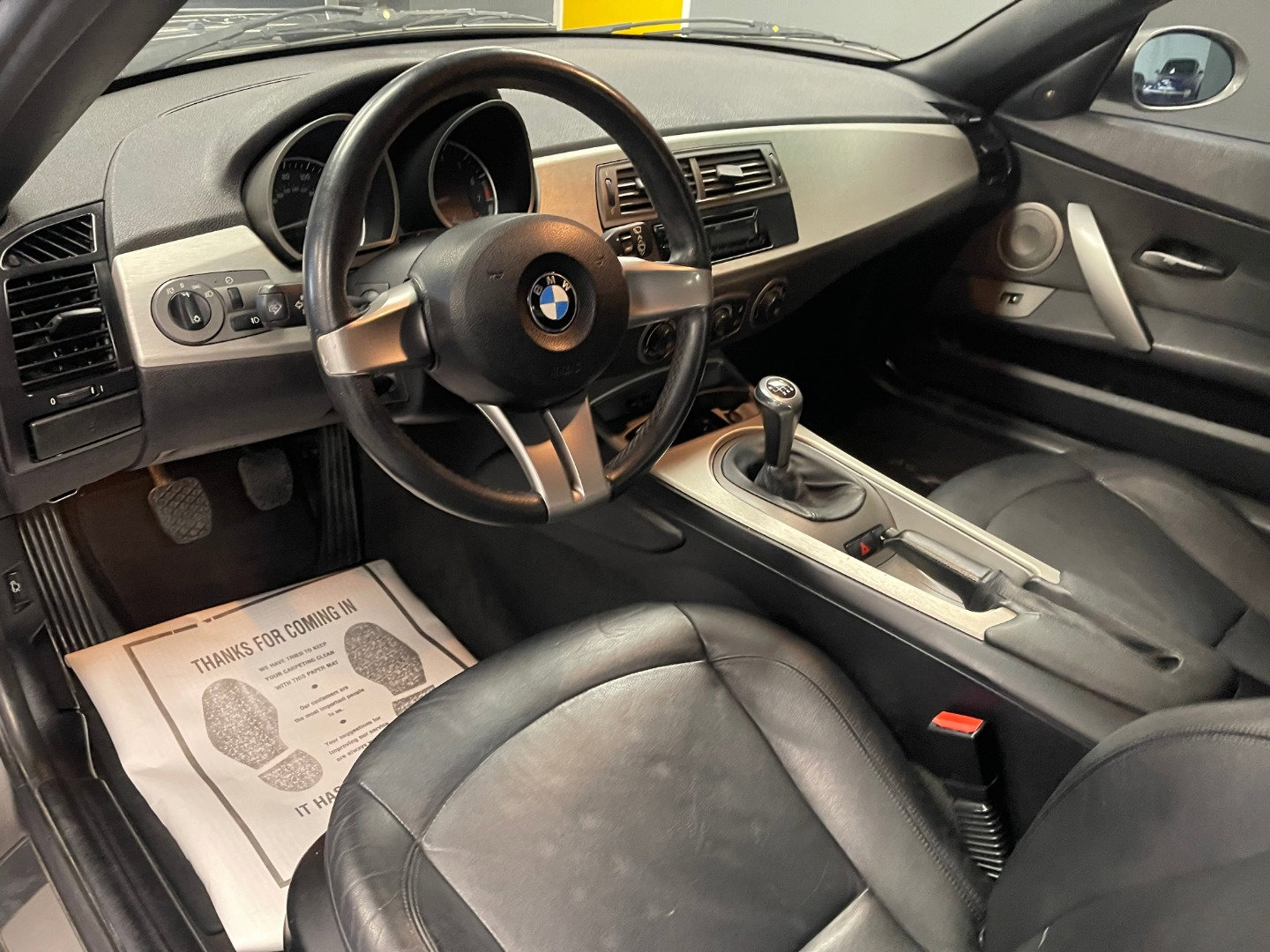 Used 2003 BMW Z4 3.0i image 10