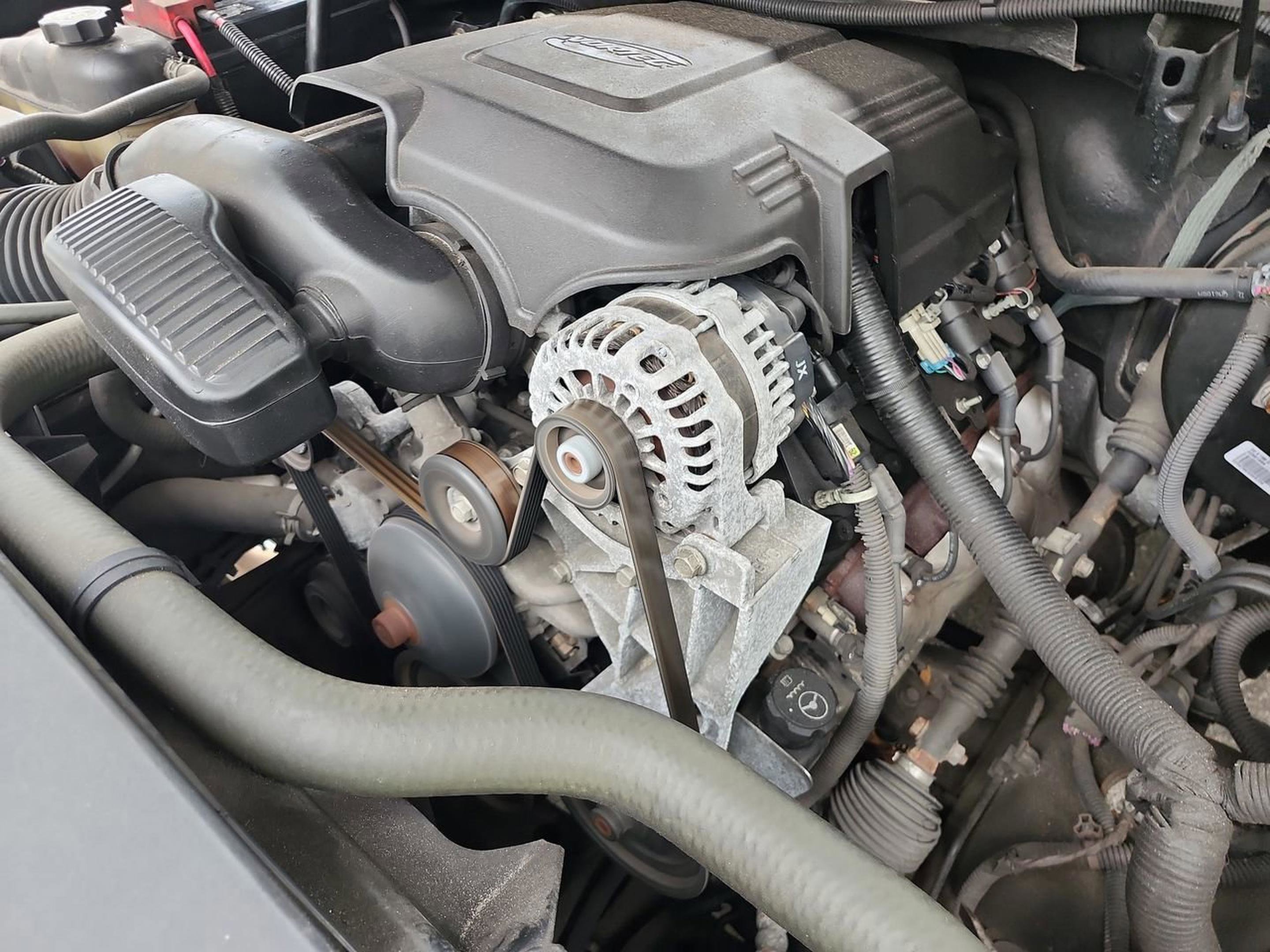 Used 2013 Chevrolet Avalanche LTZ image 21