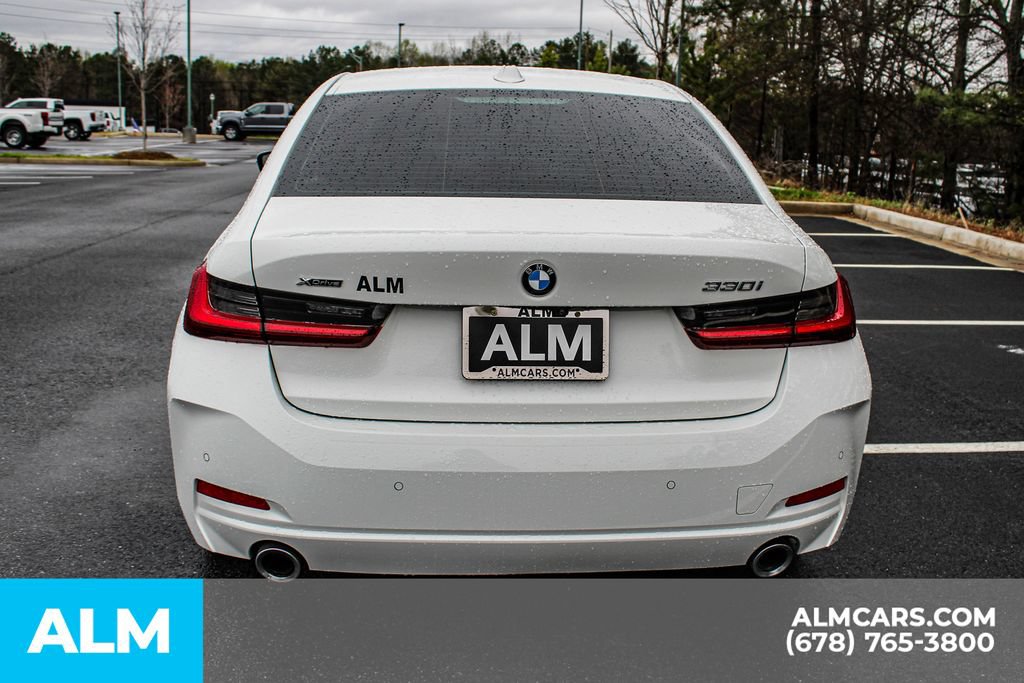 Used 2023 BMW 330i xDrive Sedan w/ Premium Package AWD/4WD image 10