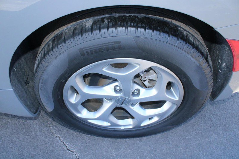 Used 2023 Chrysler Pacifica Limited image 8