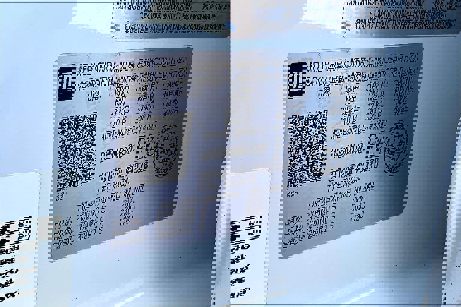 Used 2023 GMC Sierra 1500 AT4 image 36