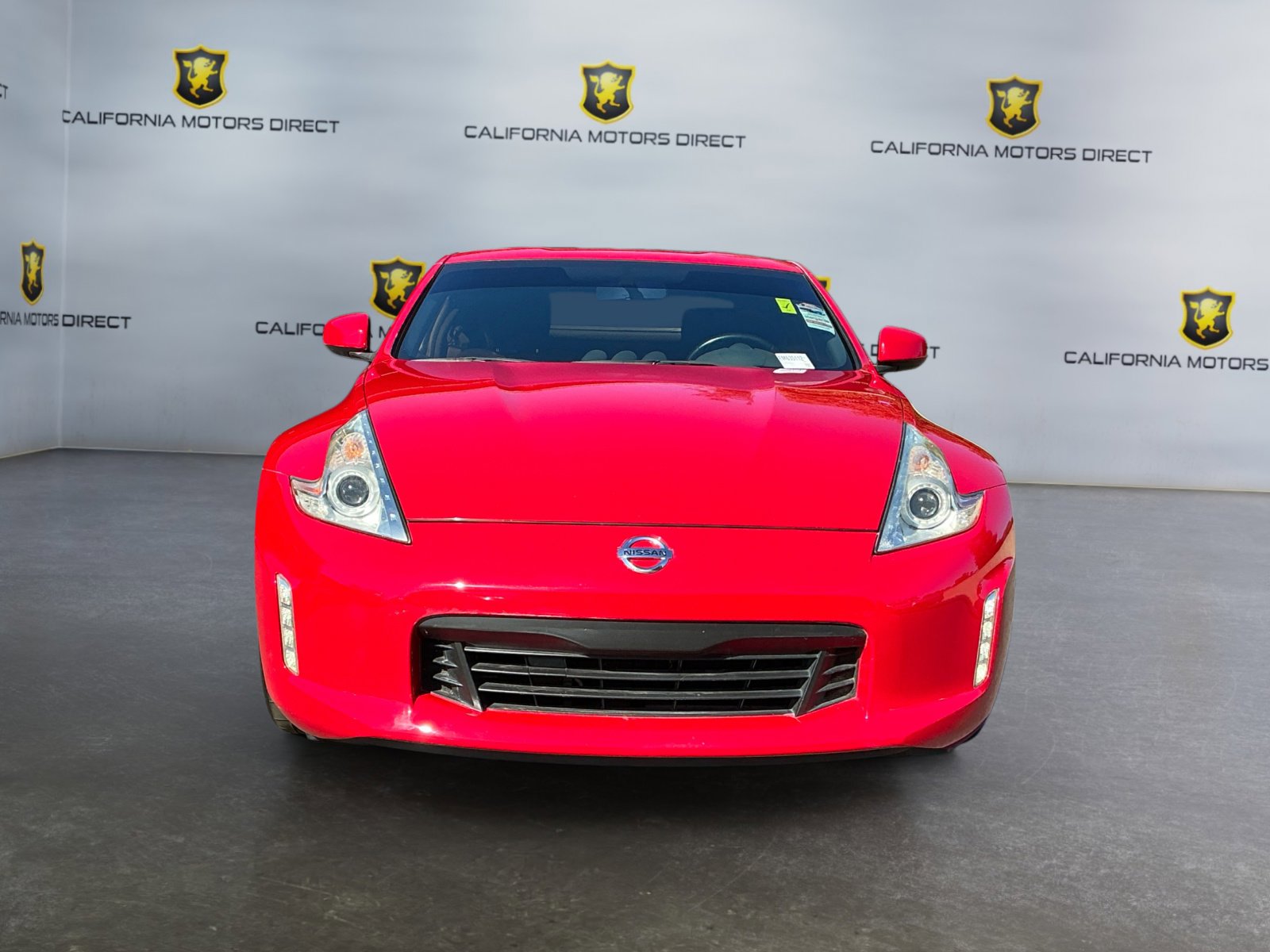 Used 2014 Nissan 370Z Coupe w/ Sport Package RWD image 2