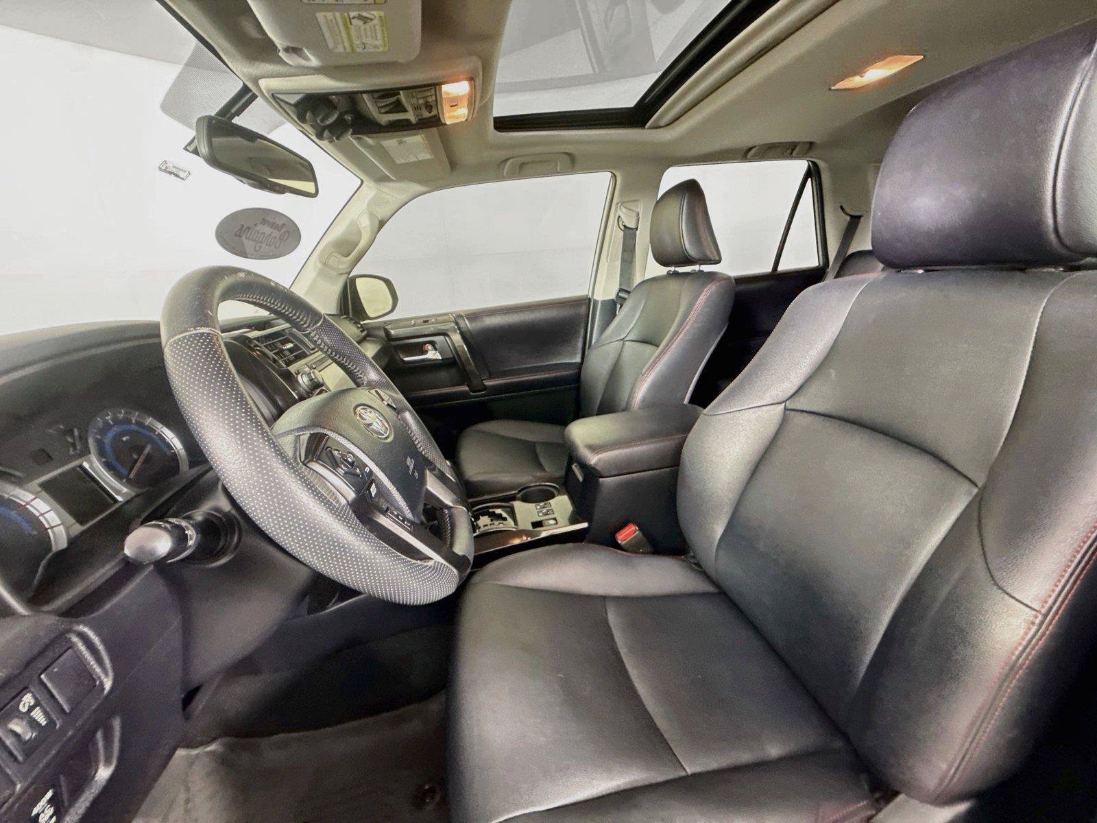 Used 2016 Toyota 4Runner Trail AWD/4WD image 3
