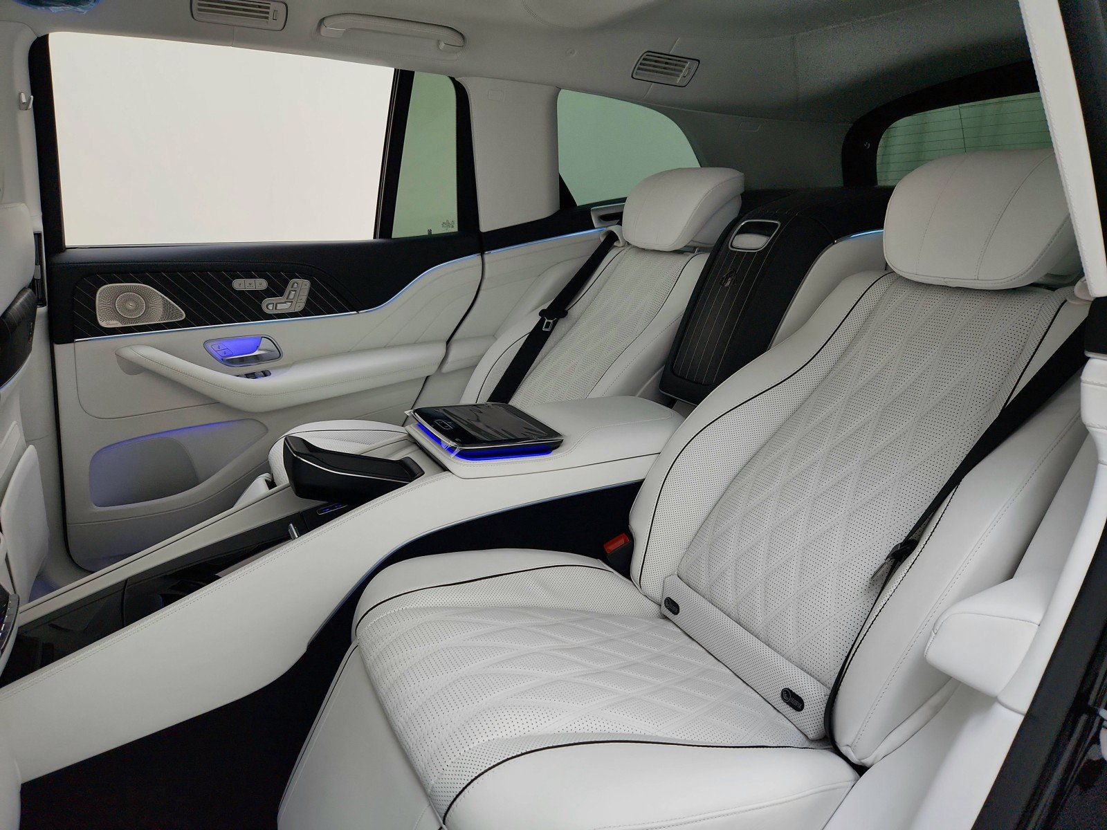 New 2026 Mercedes-Benz Maybach GLS 600 4MATIC image 18