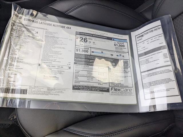 New 2026 Jeep Compass Latitude image 18