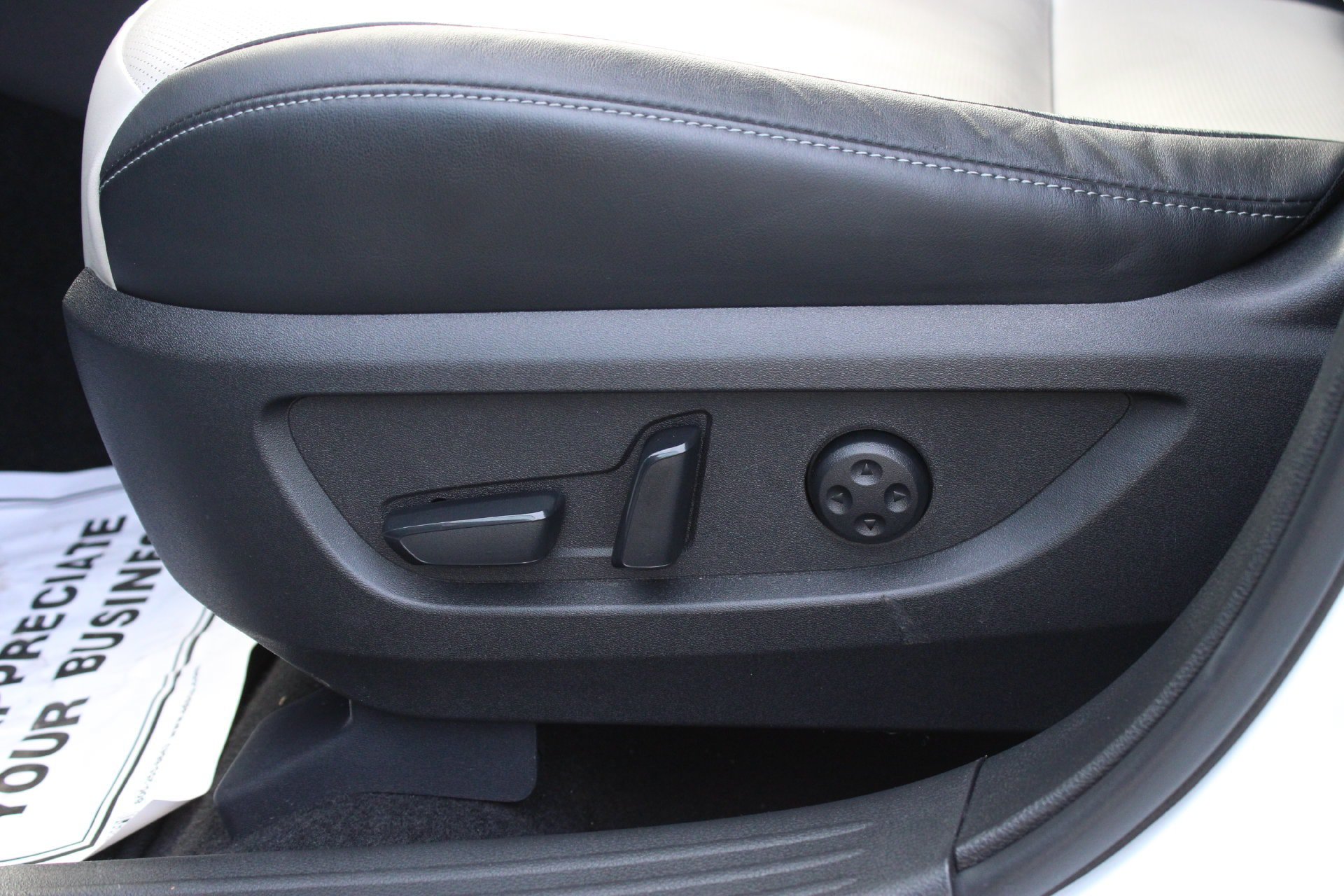 Used 2023 INFINITI QX55 Essential AWD/4WD image 12