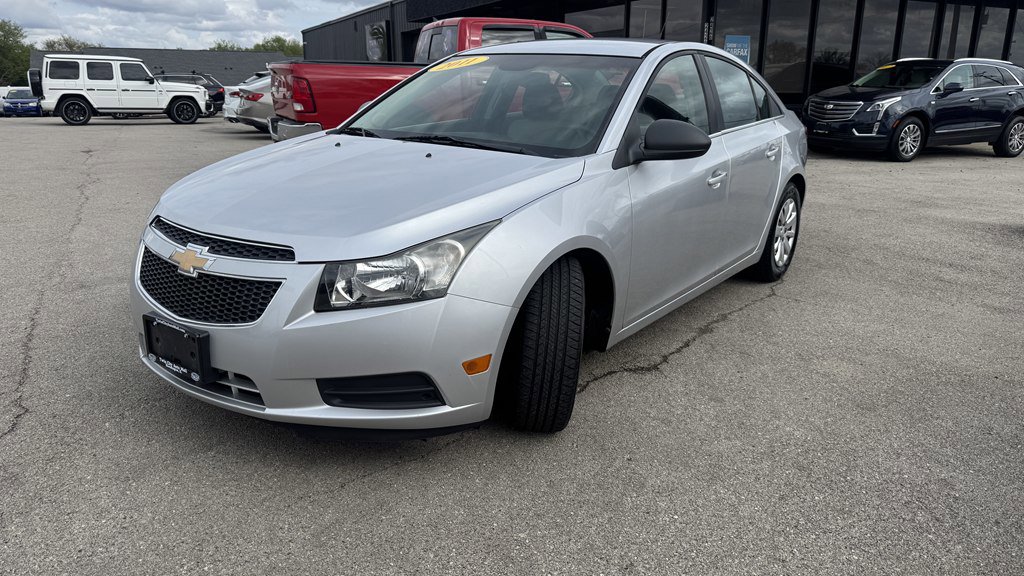 Used 2011 Chevrolet Cruze LS w/ Connectivity Package FWD image 5