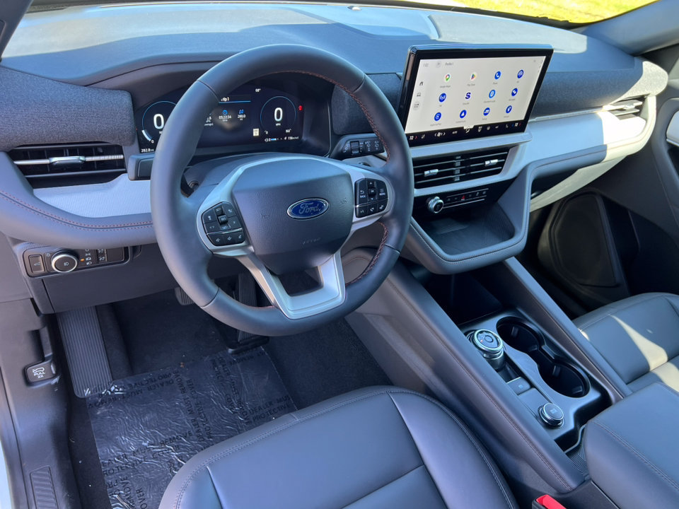 Used 2027 Ford Explorer Active AWD/4WD image 18