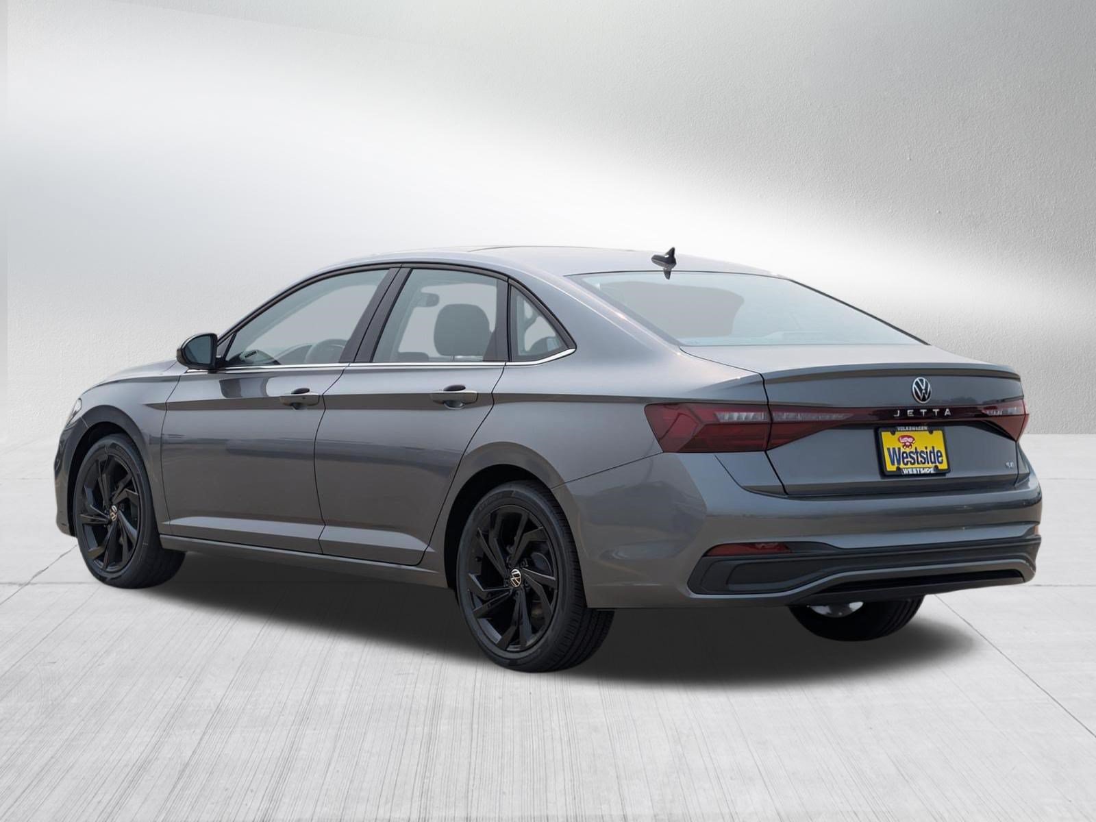 New 2026 Volkswagen Jetta SE FWD image 2