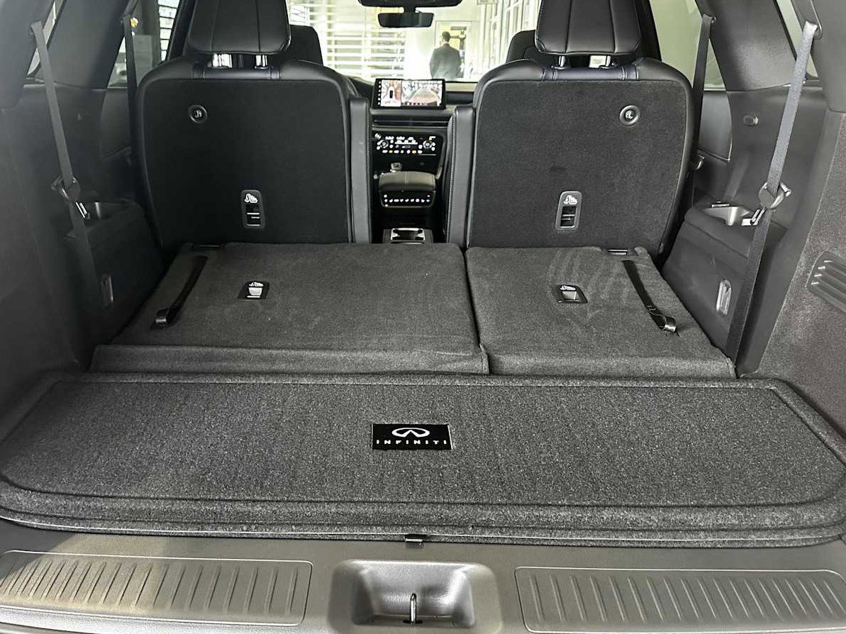 New 2026 INFINITI QX60 Sport AWD/4WD image 11