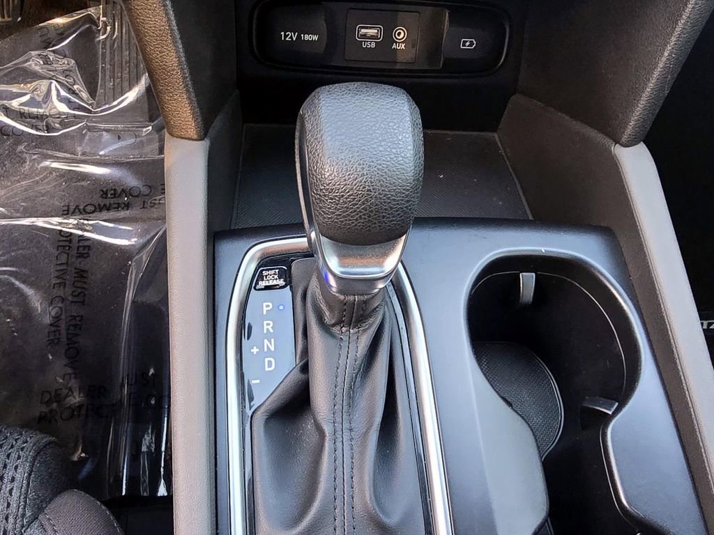 Used 2019 Hyundai Santa Fe SE image 15