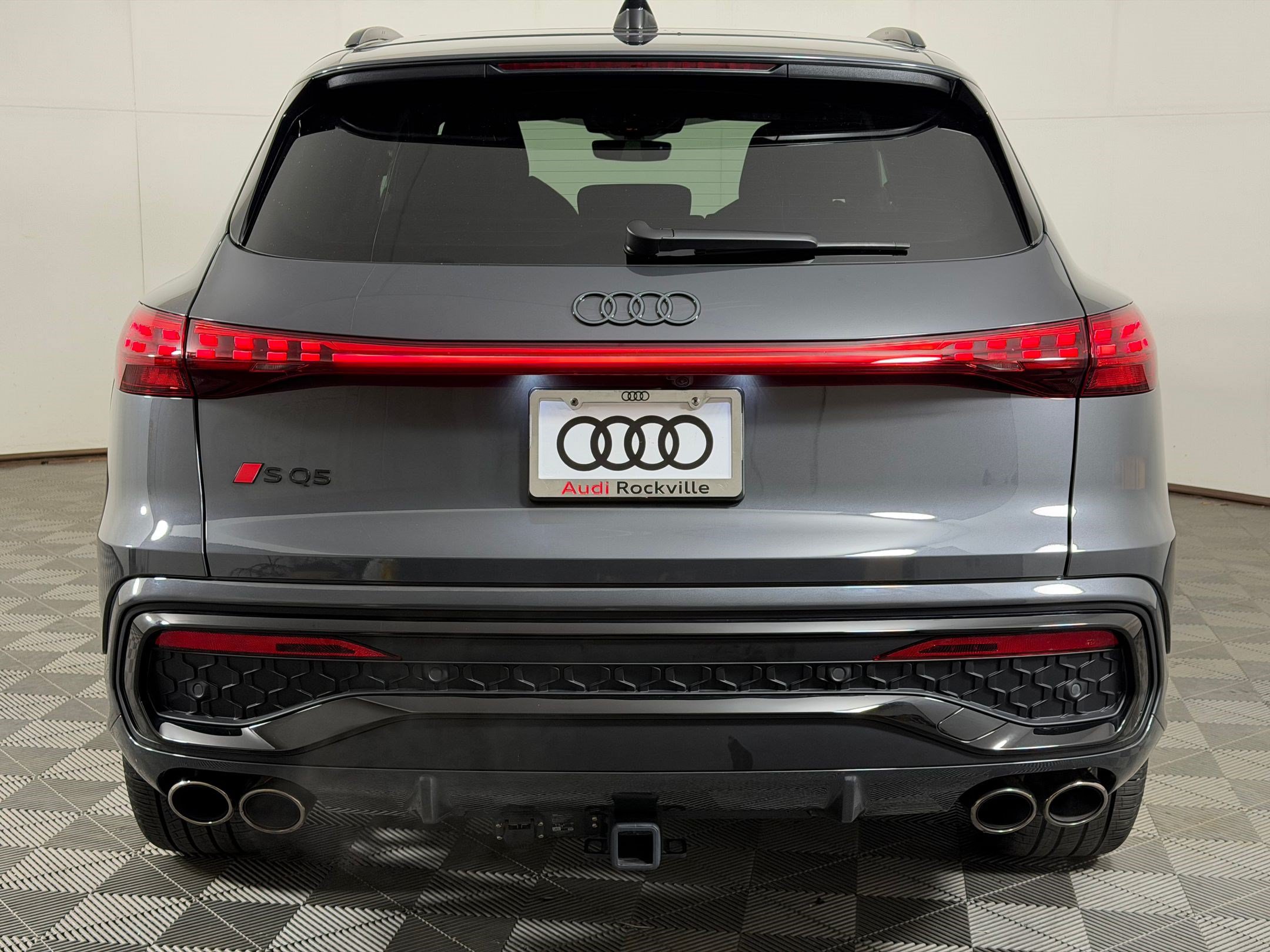 Certified 2025 Audi SQ5 Premium Plus w/ Premium Plus Package AWD/4WD image 10