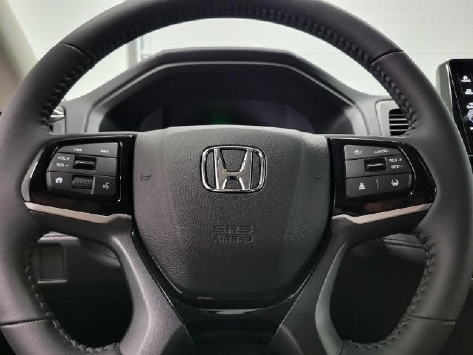 New 2026 Honda Odyssey Touring image 15