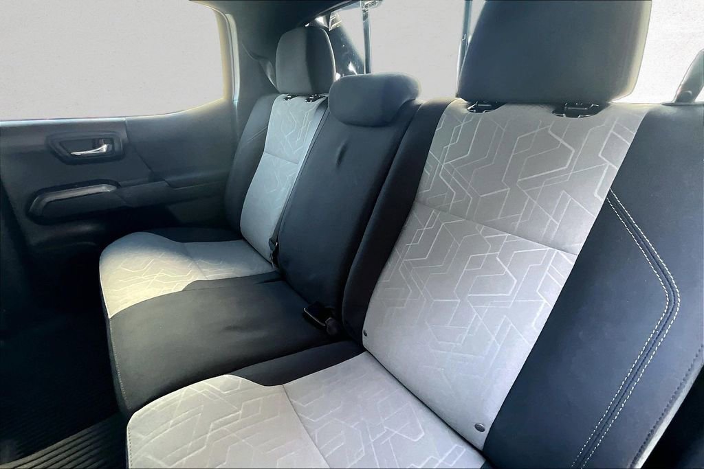 Used 2021 Toyota Tacoma TRD Off-Road w/ Technology Package image 21