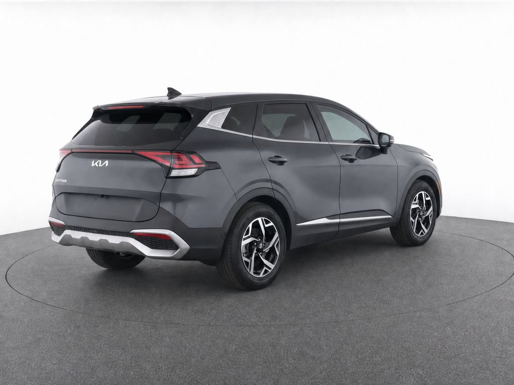 Used 2023 Kia Sportage LX FWD image 4
