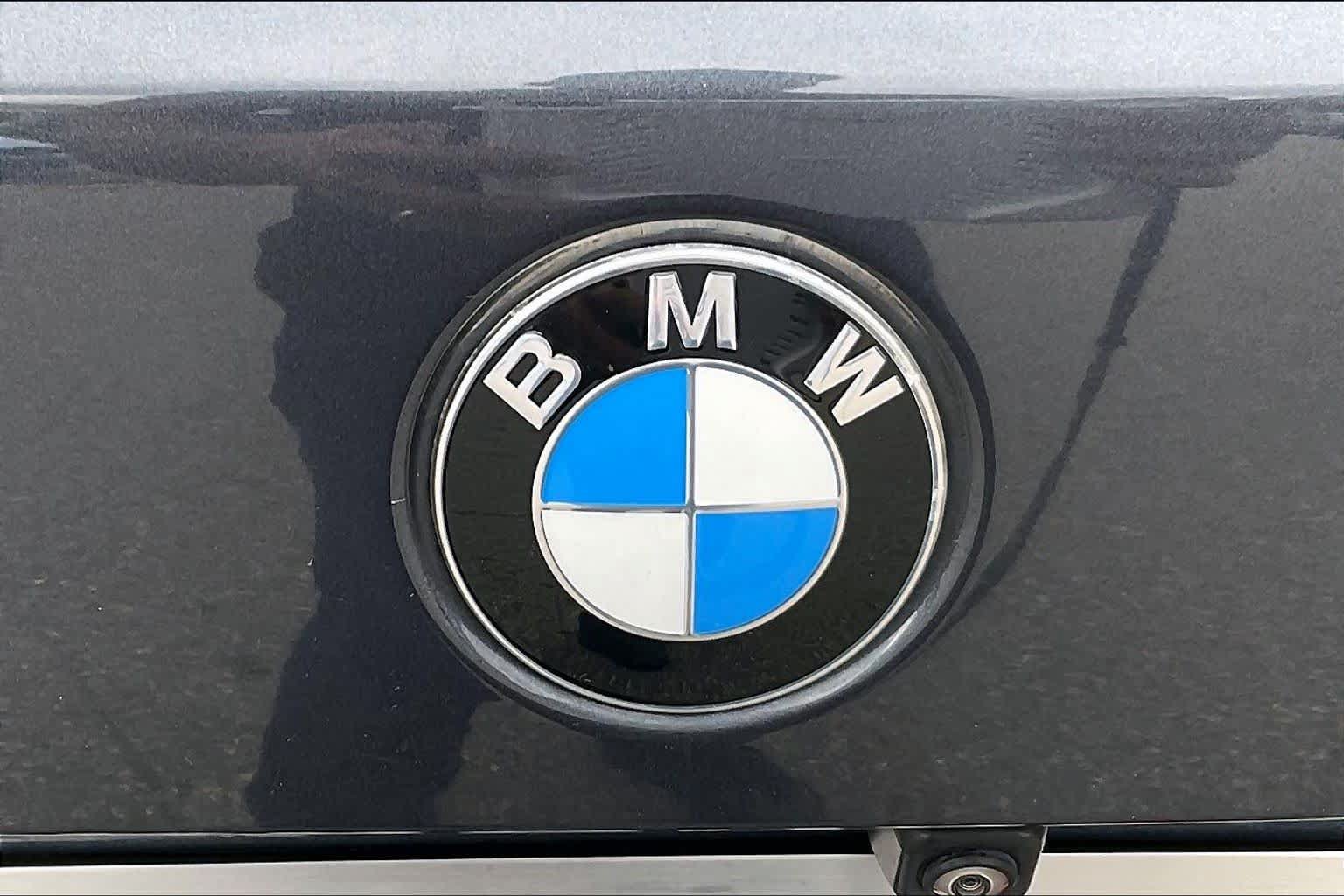 Used 2019 BMW X5 xDrive40i w/ Premium Package 2 AWD/4WD image 32