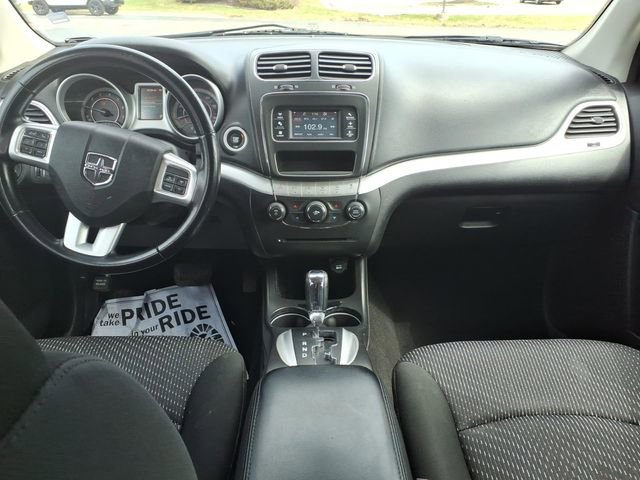 Used 2020 Dodge Journey SE w/ SE Popular Equipment Group image 13
