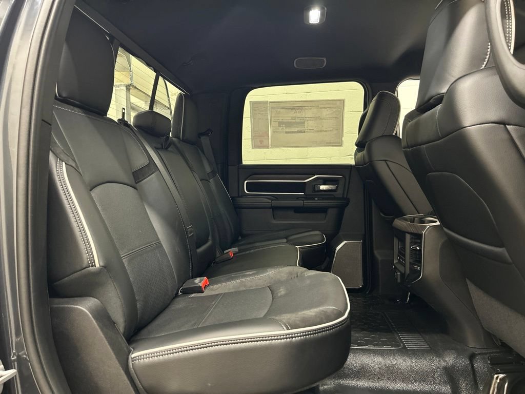 New 2026 RAM 4500 4x4 Crew Cab DRW w/ Laramie Trim Package image 9