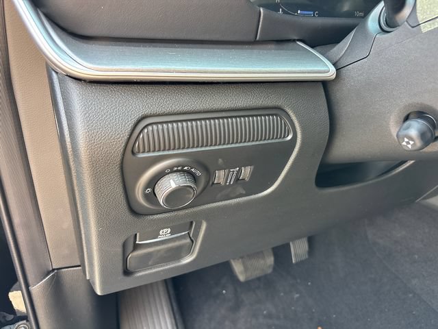 New 2026 Jeep Grand Wagoneer L Limited AWD/4WD image 19