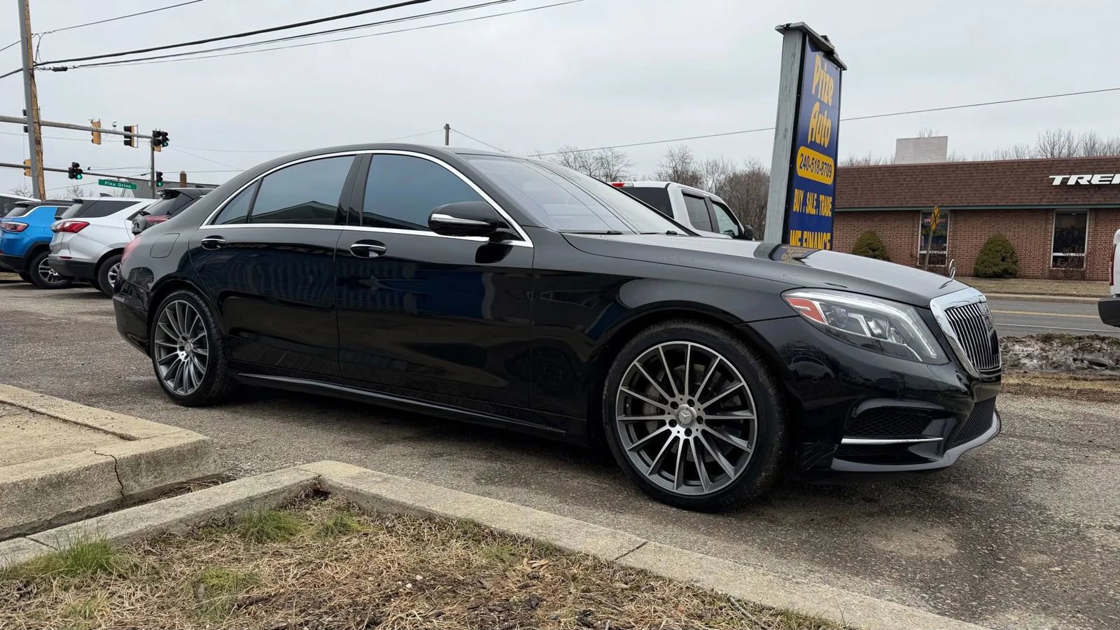 Used 2015 Mercedes-Benz S 550 4MATIC Sedan image 4