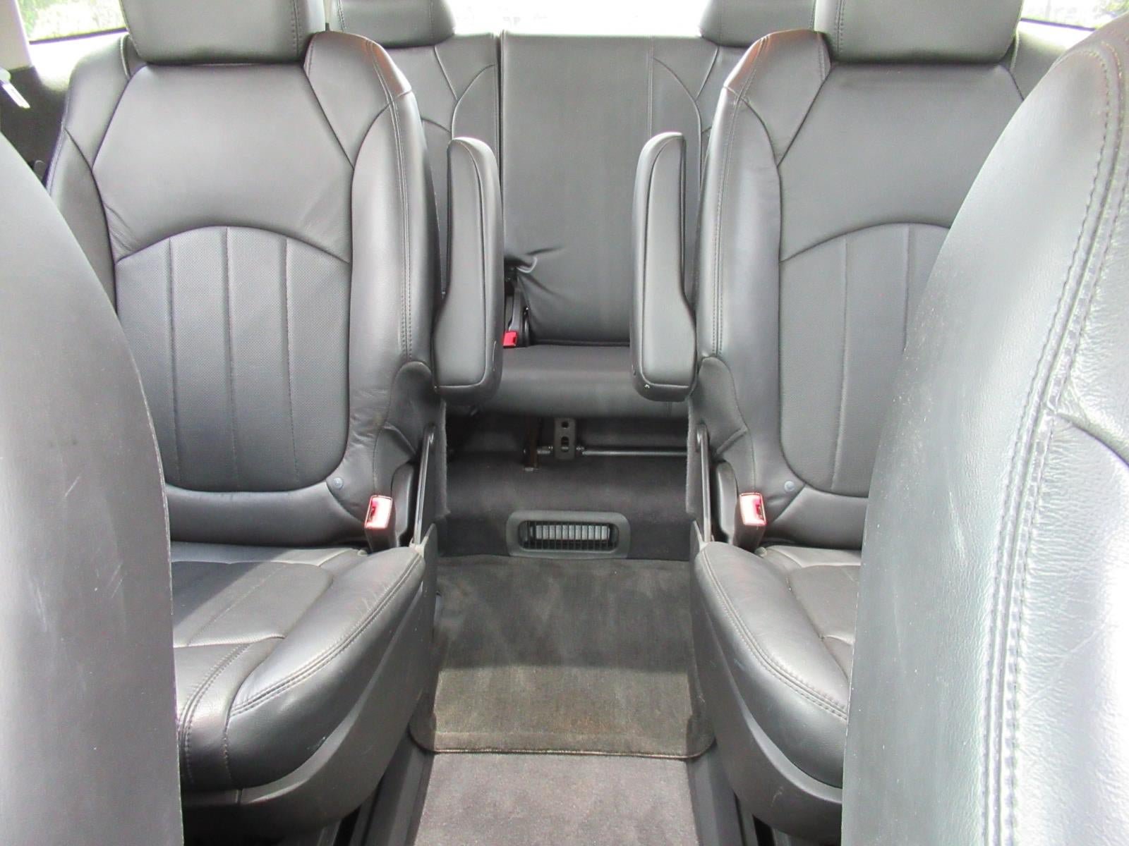 Used 2012 Buick Enclave Premium FWD image 17