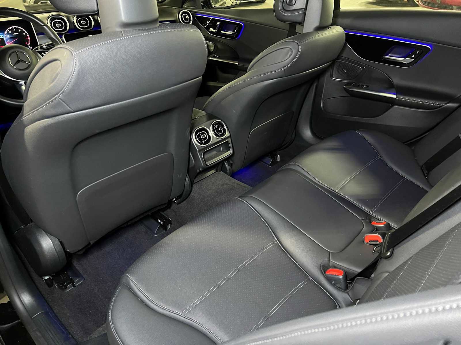 Used 2024 Mercedes-Benz C 300 4MATIC Sedan image 19