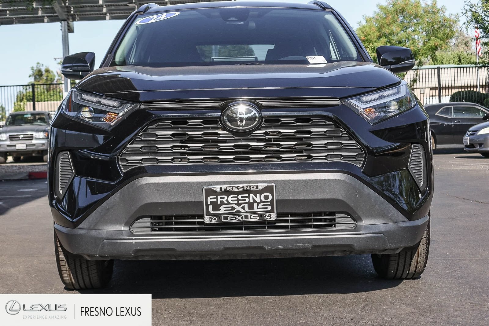Used 2024 Toyota RAV4 XLE AWD/4WD image 2