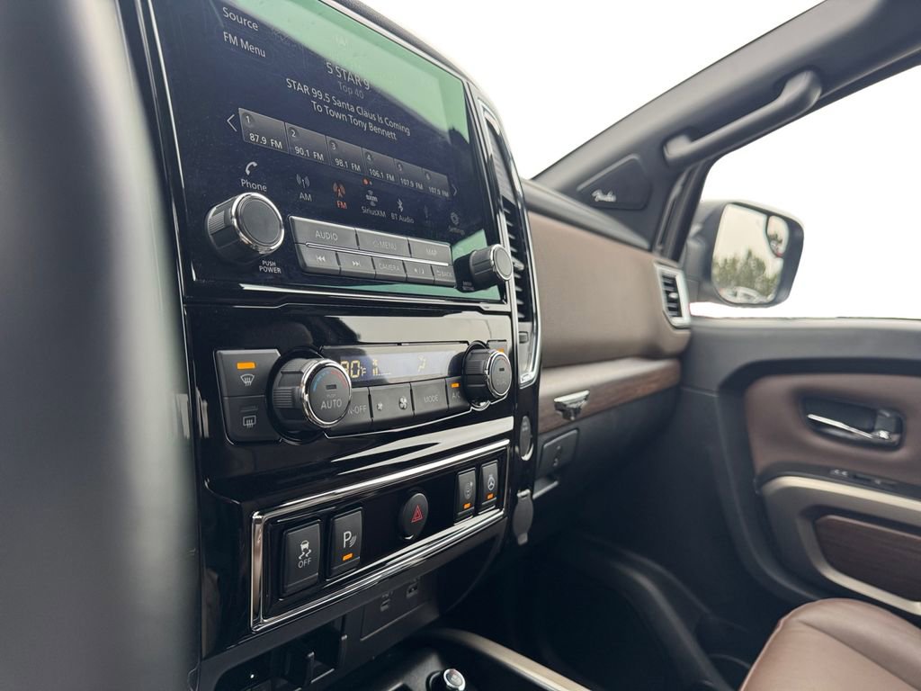 Used 2024 Nissan Titan Platinum Reserve w/ Moonroof Package image 15