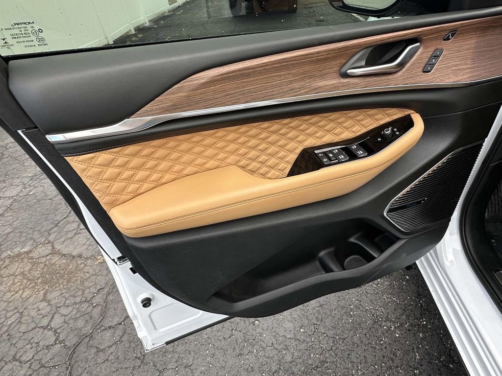 Used 2023 Jeep Grand Cherokee L Summit w/ High Altitude Package image 17