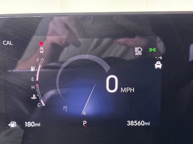 Used 2024 Buick Envista Sport Touring w/ Advanced Safety Package image 18