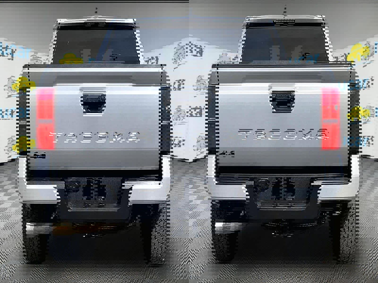 Certified 2025 Toyota Tacoma TRD Off-Road AWD/4WD image 5