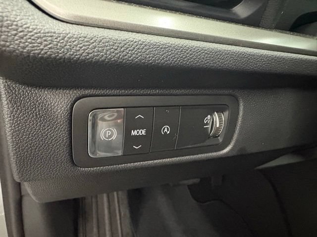 New 2026 Chevrolet Traverse LT w/ Midnight/Sport Edition FWD image 14