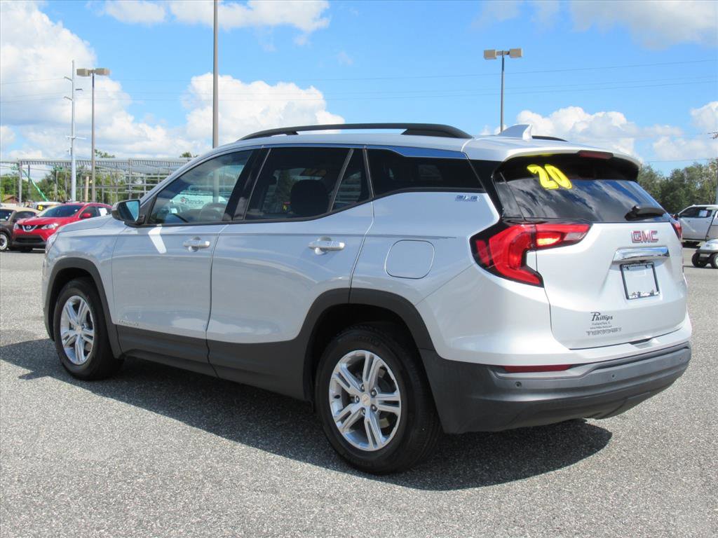 Used 2020 GMC Terrain SLE w/ Driver Convenience Package image 4