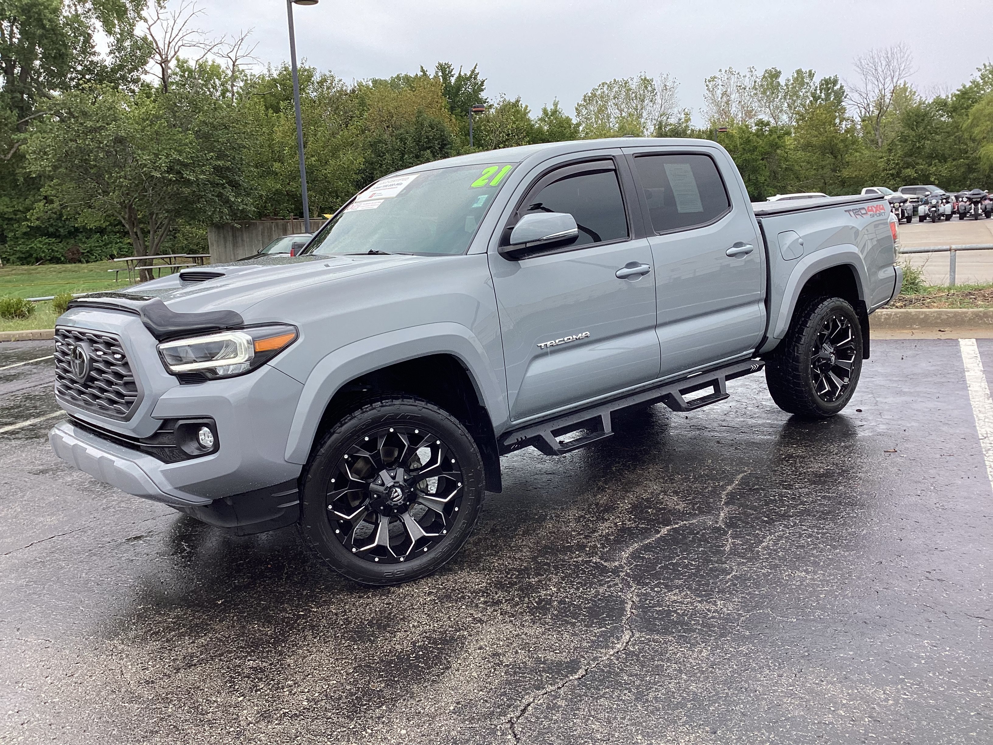 Certified 2021 Toyota Tacoma TRD Sport w/ Technology Package AWD/4WD image 30