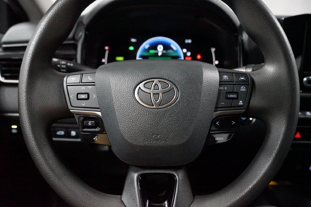 Certified 2025 Toyota Camry LE FWD image 12