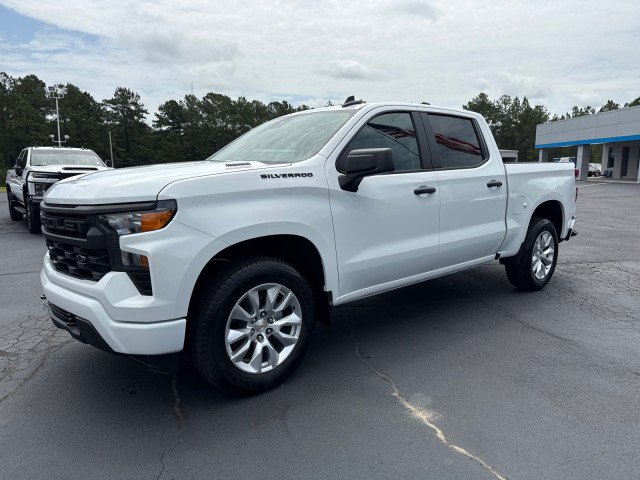 New 2026 Chevrolet Silverado 1500 Custom w/ LPO, Dark Essentials Package RWD image 8