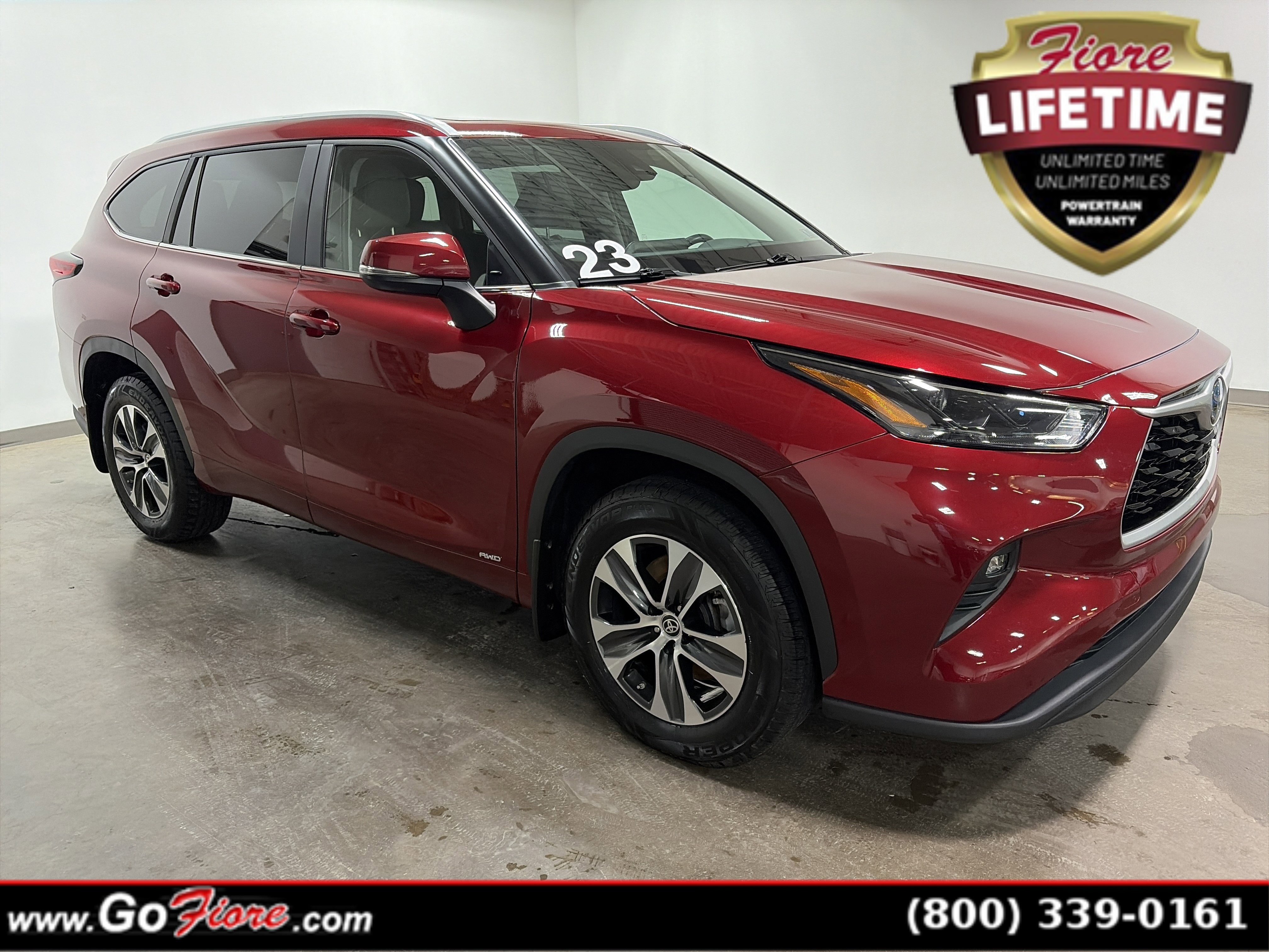 Used 2023 Toyota Highlander XLE image 1