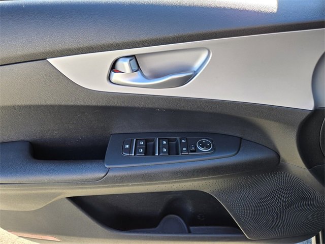 Used 2023 Kia Forte LXS image 23