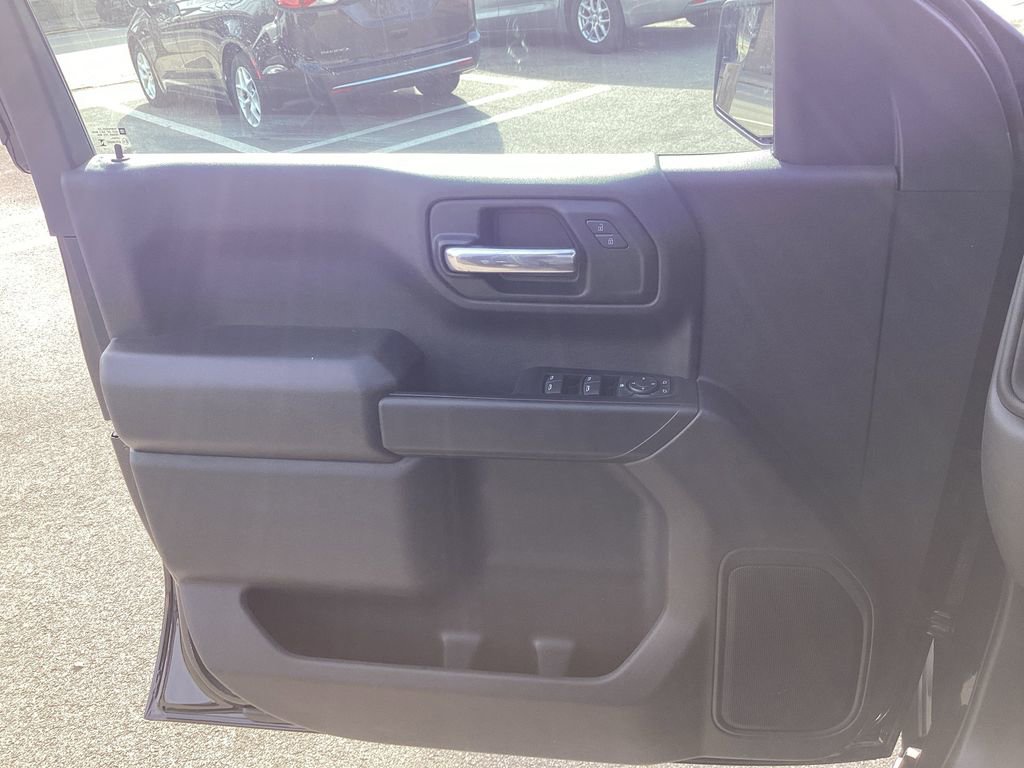 Used 2023 Chevrolet Silverado 1500 Custom Trail Boss w/ LPO, Dark Essentials Package image 16