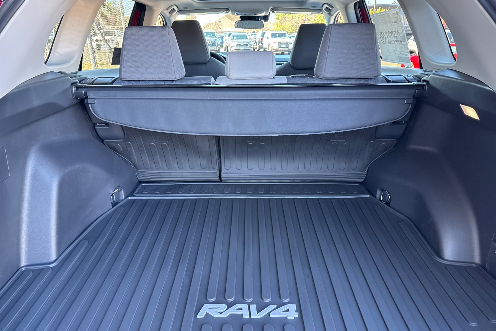 New 2025 Toyota RAV4 XLE image 15