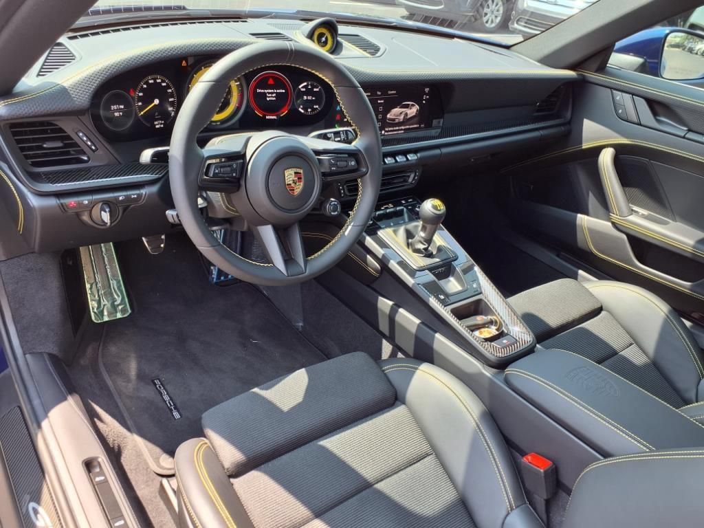 Used 2024 Porsche 911 GT3 RWD image 11