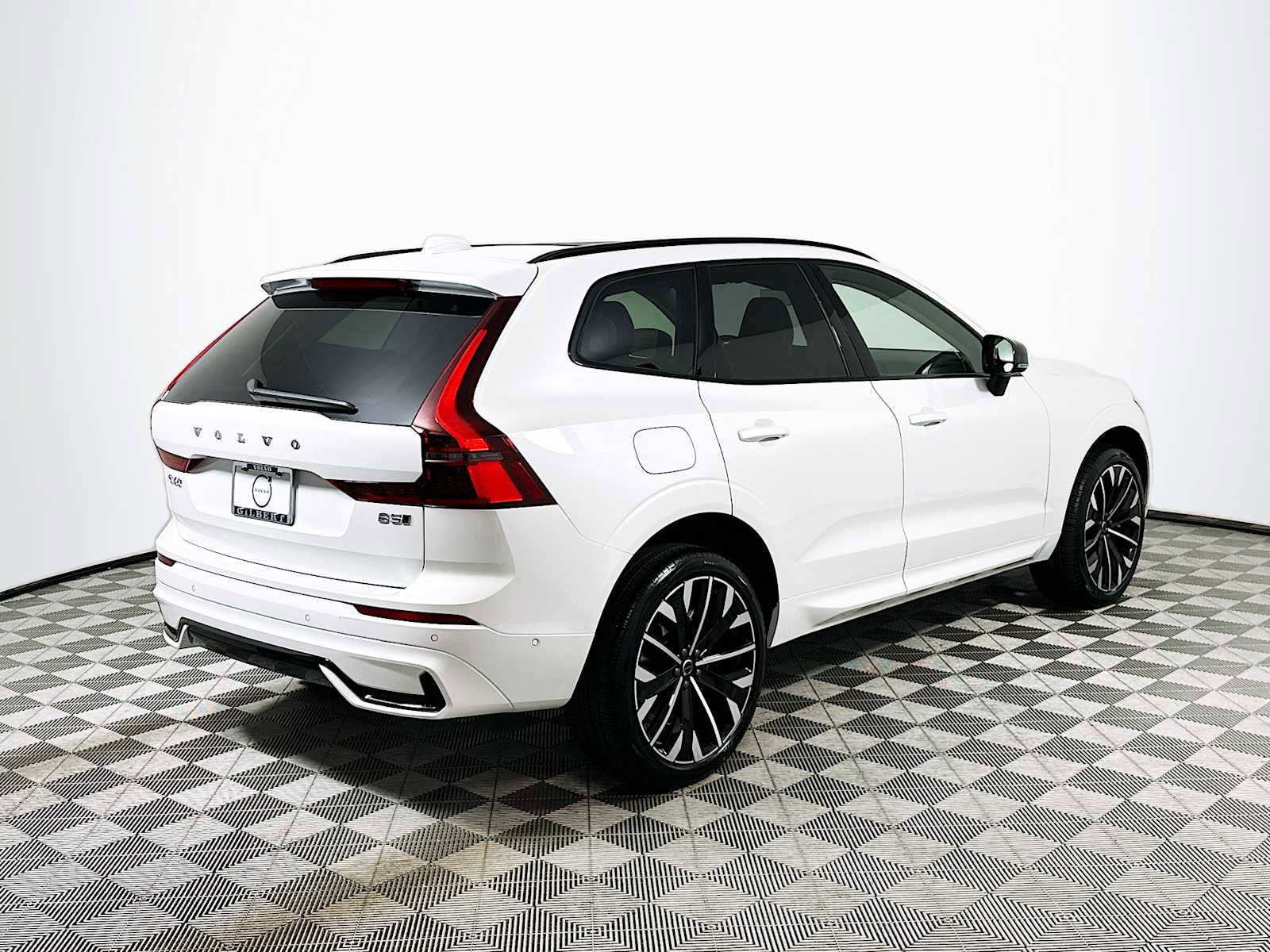 New 2026 Volvo XC60 B5 Ultra w/ Climate Package PRO image 7