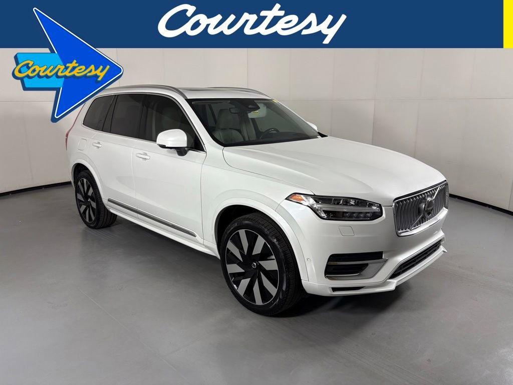 Used 2023 Volvo XC90 T8 Ultimate w/ Lounge Package AWD/4WD video 1