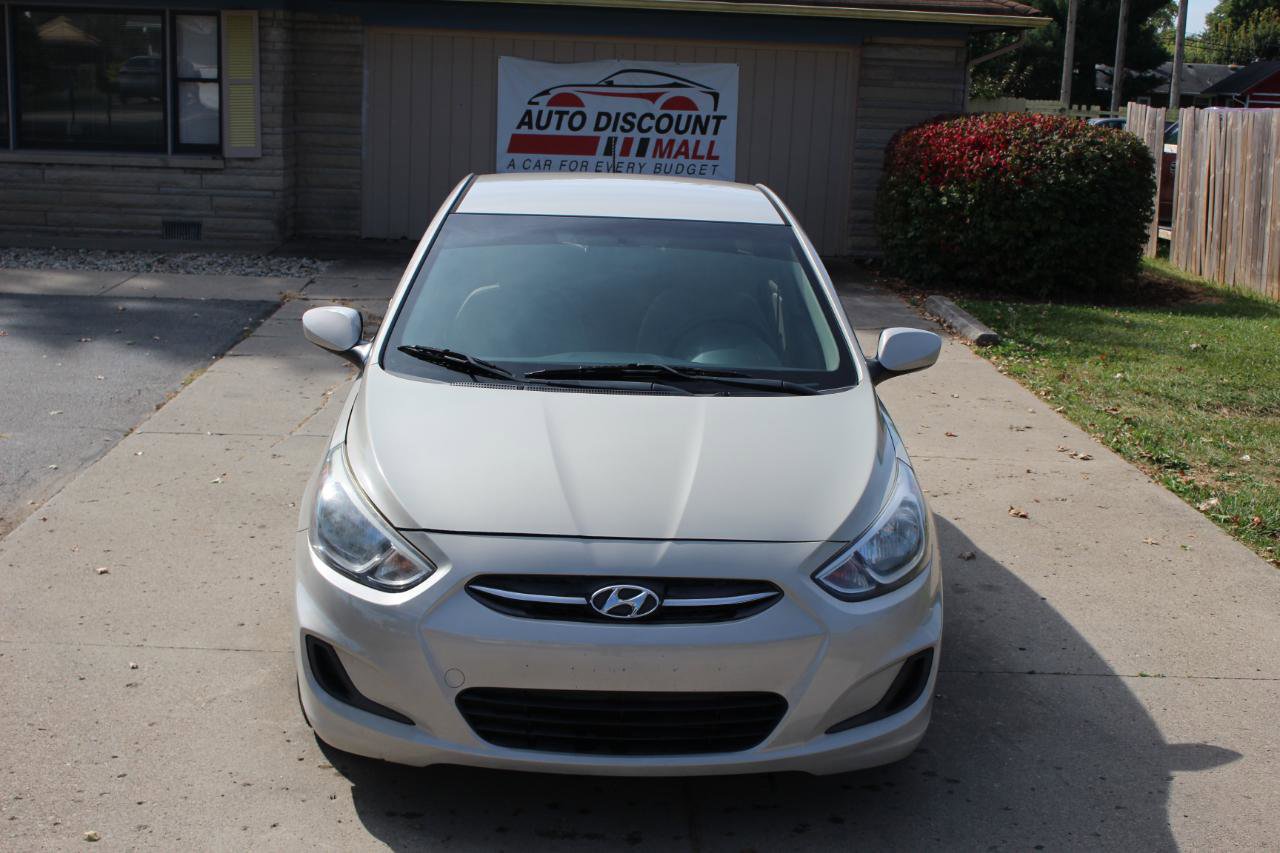 Used 2016 Hyundai Accent SE image 5