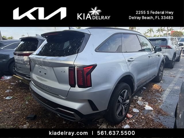 Certified 2022 Kia Sorento EX w/ Panoramic Sunroof Package FWD image 2