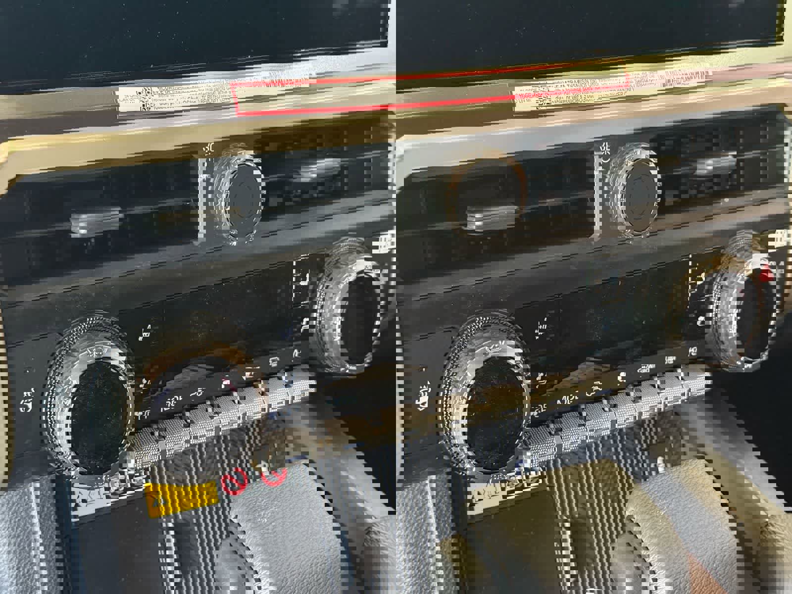 Used 2025 Toyota Tacoma TRD Off-Road w/ TRD Off Road Premium Package AWD/4WD image 13