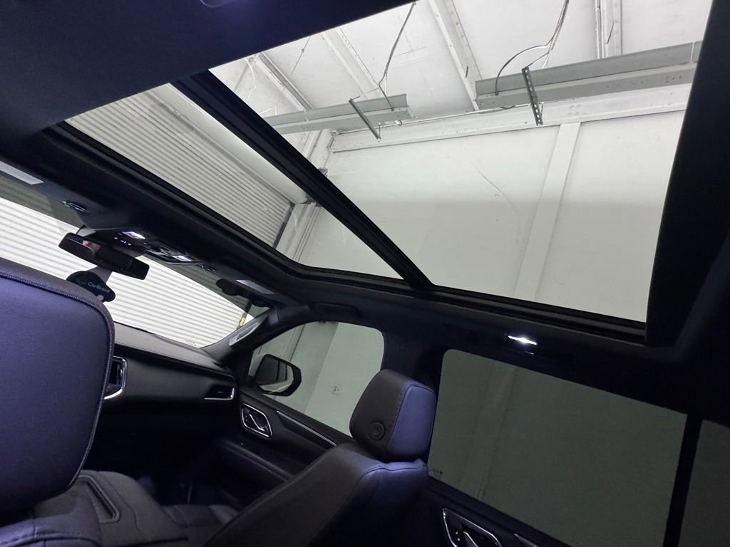 Certified 2024 Chevrolet Suburban RST w/ Luxury Package image 30